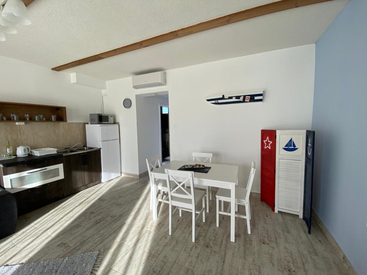 Platan Apartmanhaz Балатондьёрёк Экстерьер фото
