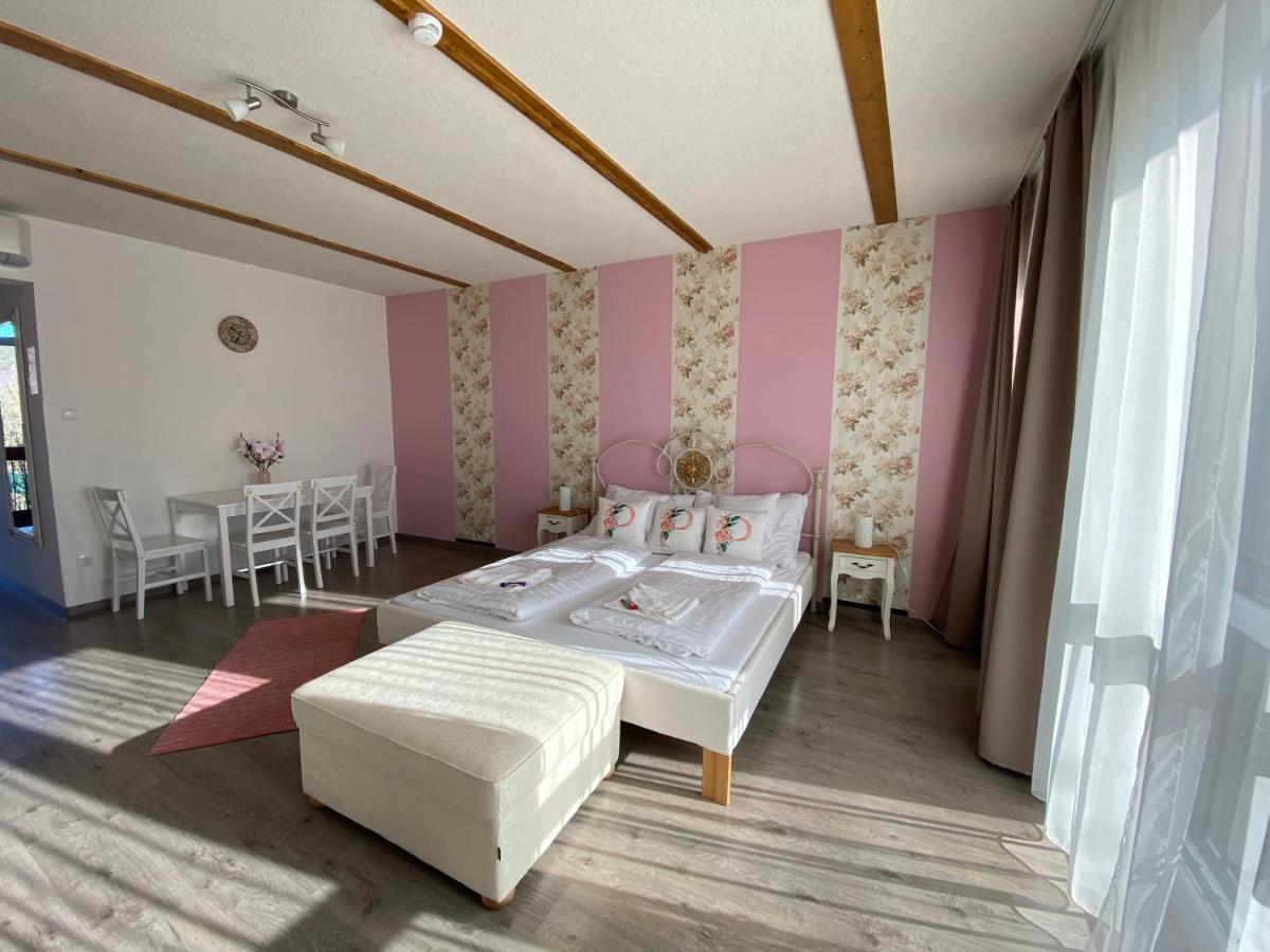 Platan Apartmanhaz Балатондьёрёк Экстерьер фото