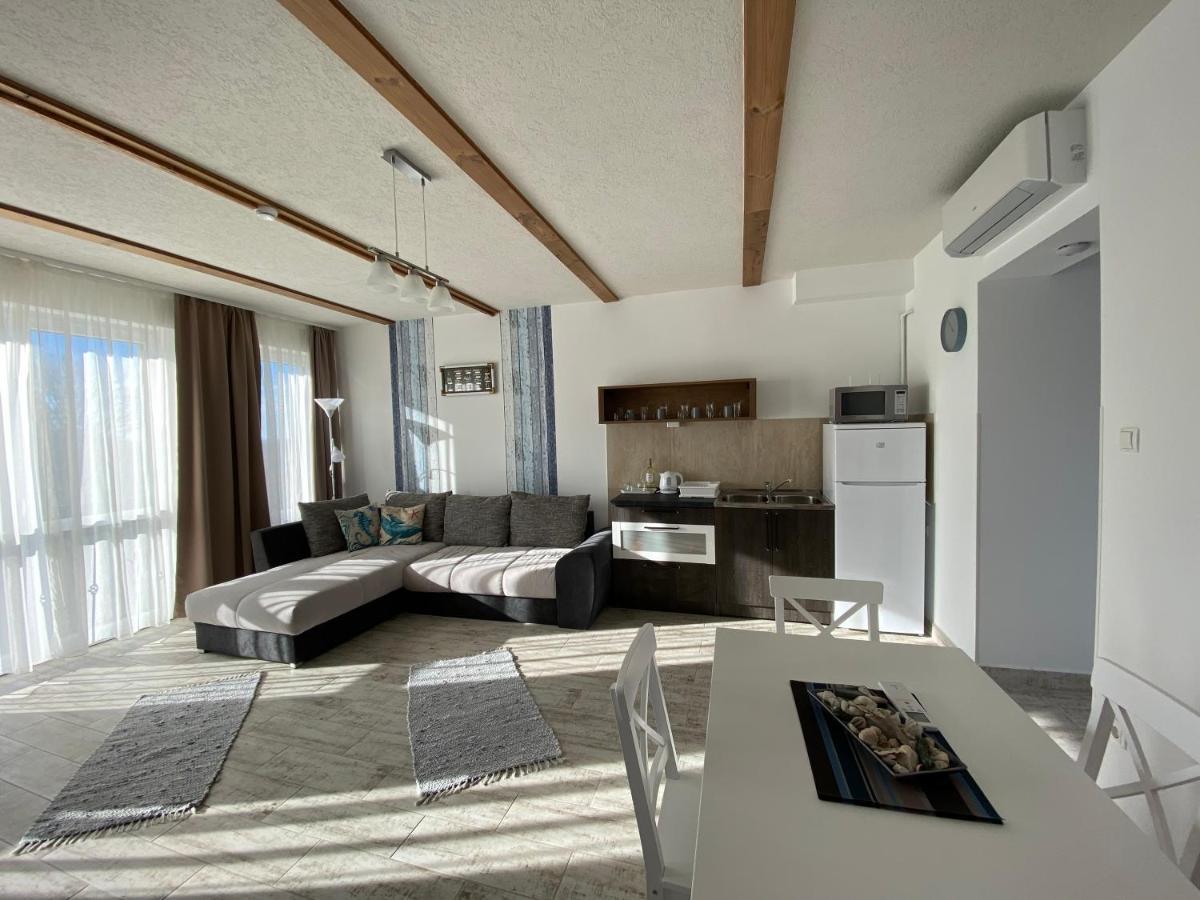 Platan Apartmanhaz Балатондьёрёк Экстерьер фото