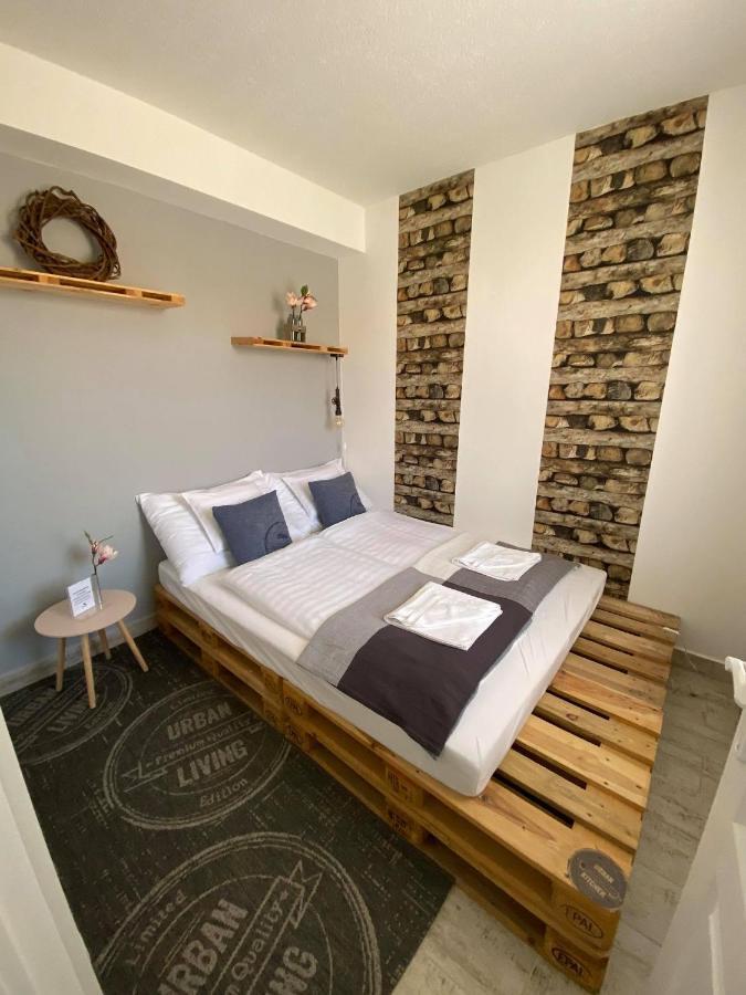 Platan Apartmanhaz Балатондьёрёк Экстерьер фото